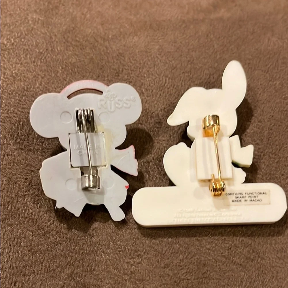 🎄 Russ / Enesco Brooch Set